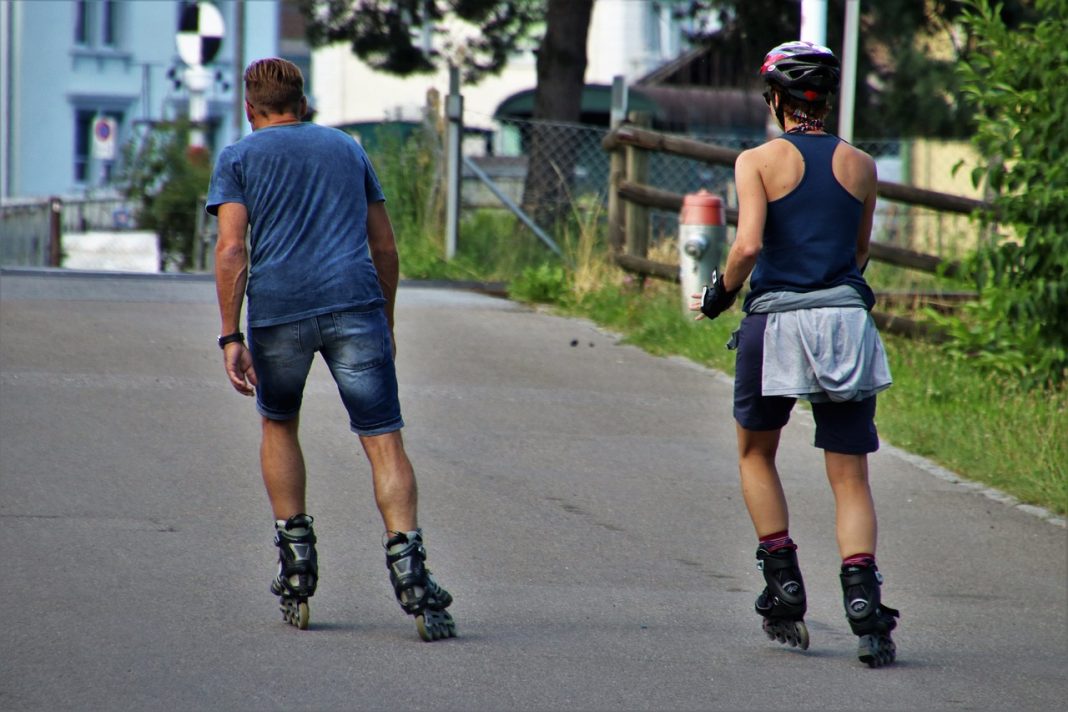 roller-skates-3501093_1280