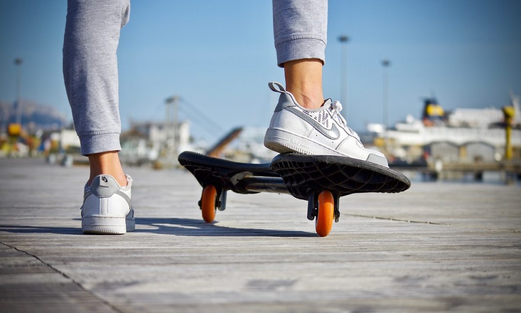 skateboard-gc5cd6abb0_1280