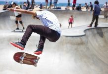 Weneckie Plaże i Skate Parki: Jazda na Rolkach w Kalifornii