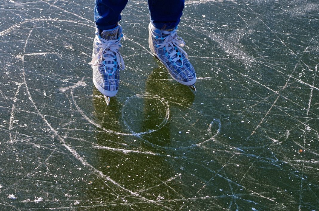 skating-3817358_1280