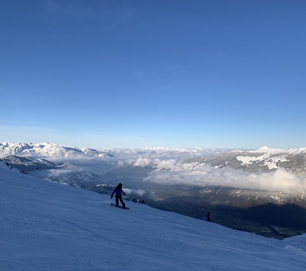 snowboard-4725213_1280