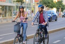 Transport roweru – wszystko, co musisz wiedzieć o przewożeniu roweru samochodem