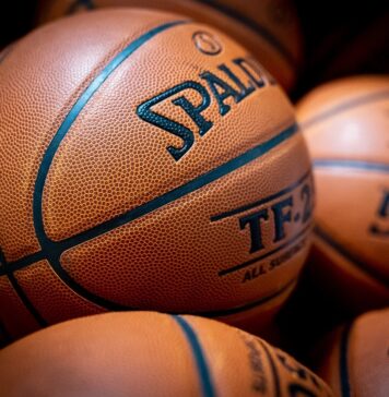 Capoeira: Taniec czy śmiertelnie groźna sztuka walki?