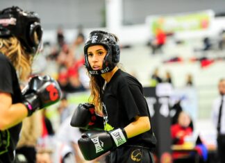 Wingsuit 2.0 – jak technologia zmieni loty ludzi?