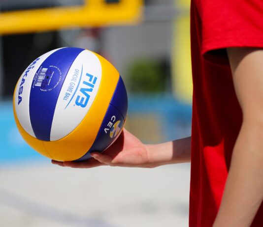 Zawodnicy, którzy zdobyli mistrzostwo w różnych sportach walki – wszechstronność w akcji