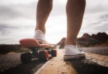 Bieg na golasa: kontrowersyjna tradycja igrzysk olimpijskich