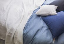 Ile prań wytrzymuje obrus plamoodporny – testy i fakty