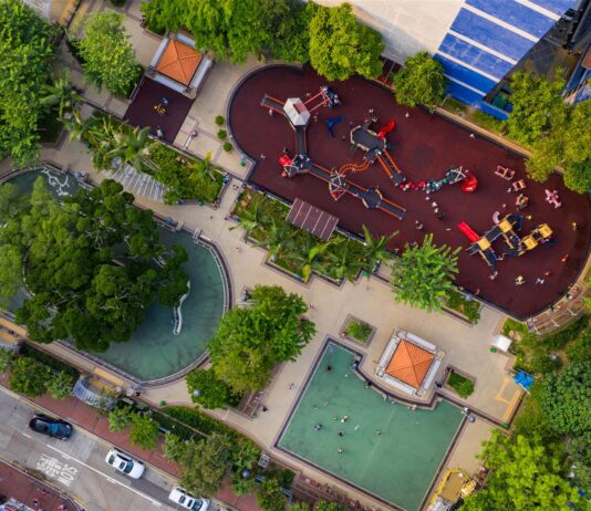 STARMAX – zadbaj o kondycję i uśmiech – zjeżdżalnie, karuzele, siłownie!